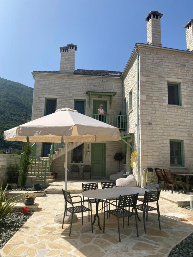 Aristi Boutique Stonehouse With Attic Apartamento Exterior foto