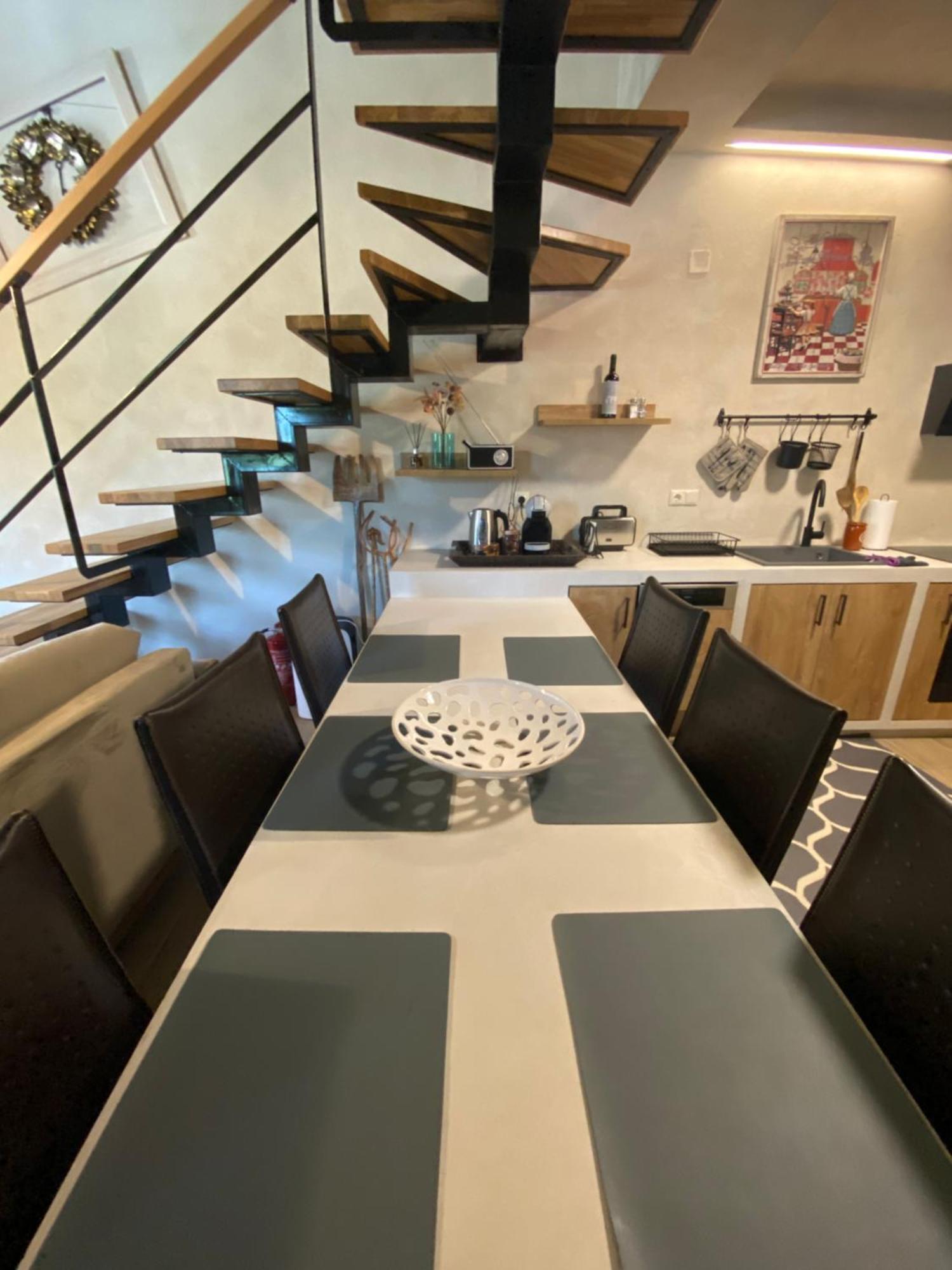 Aristi Boutique Stonehouse With Attic Apartamento Exterior foto