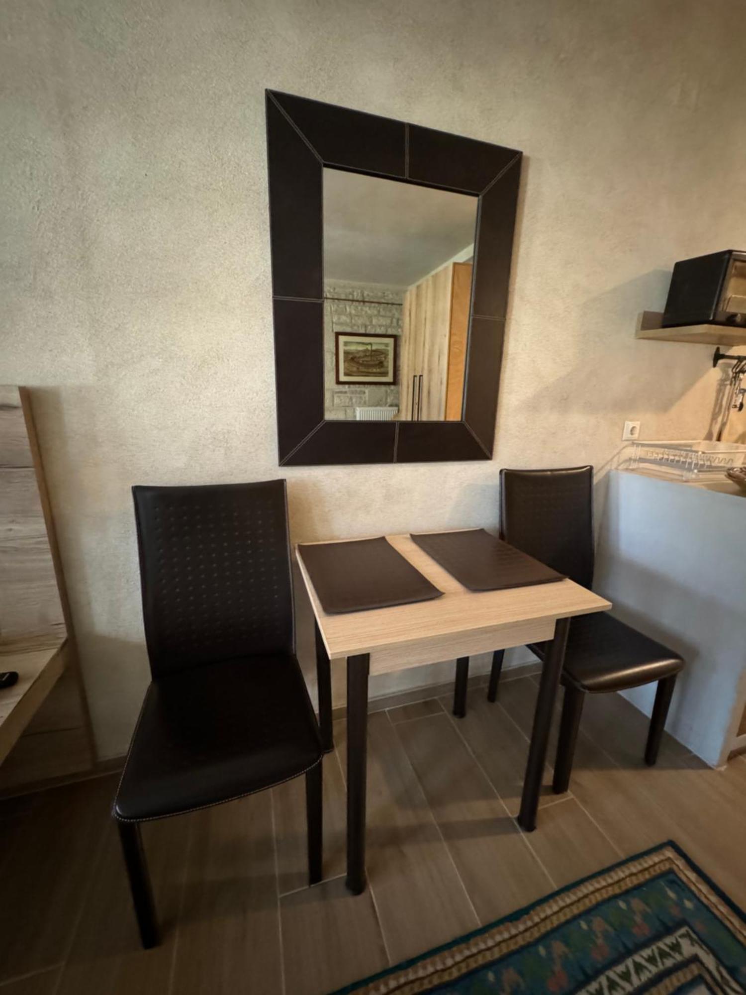 Aristi Boutique Stonehouse With Attic Apartamento Exterior foto