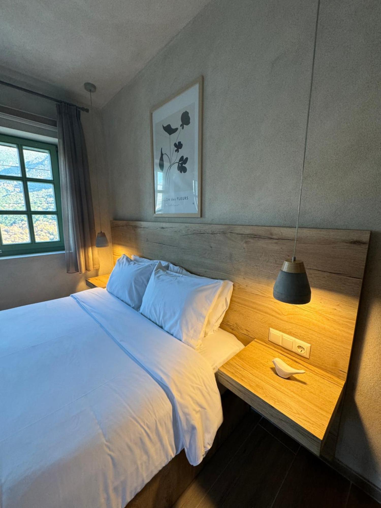 Aristi Boutique Stonehouse With Attic Apartamento Exterior foto